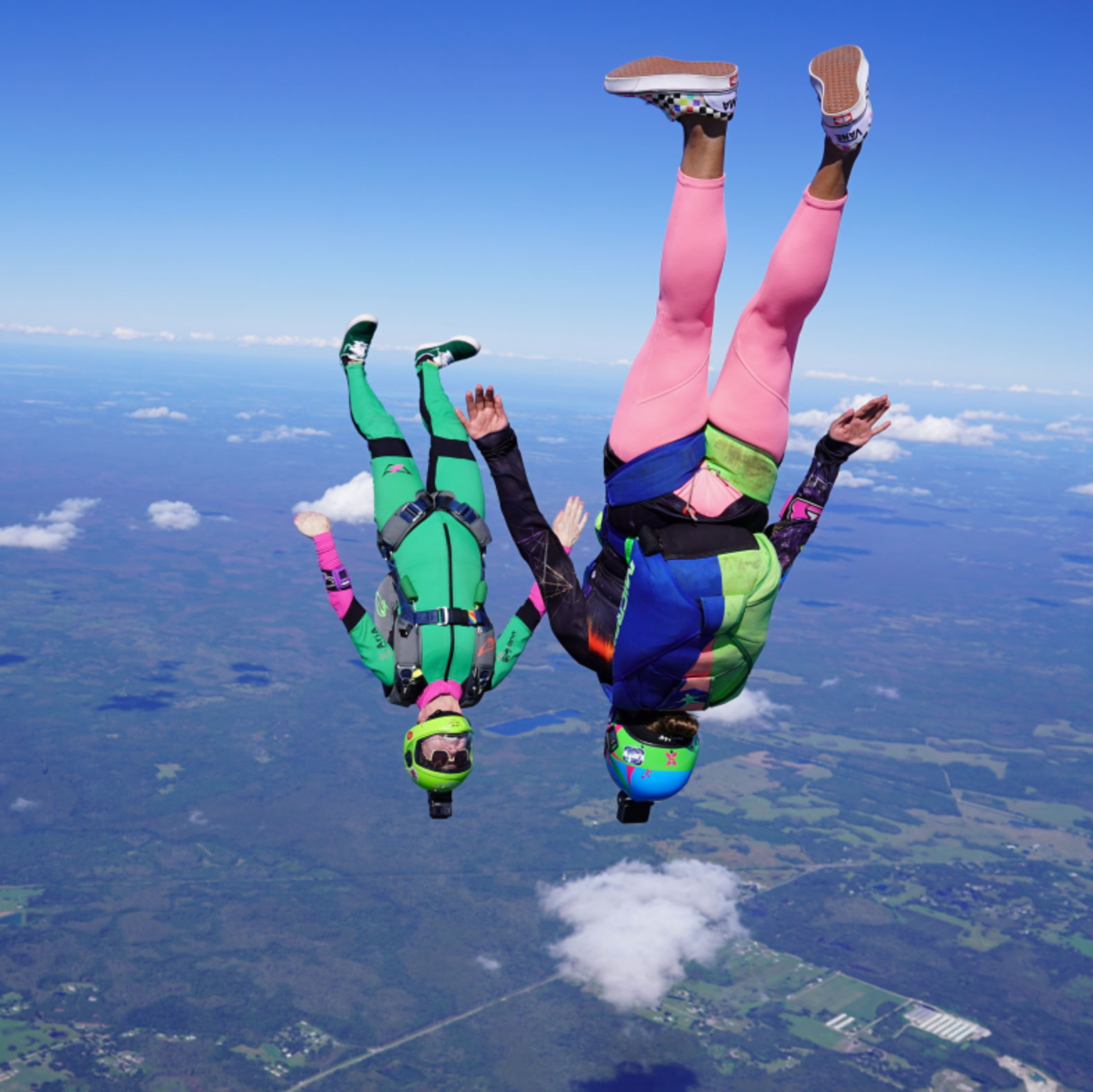 how fast do you fall when skydiving_a984653e e75f 4db3 b2c9 dfacd81889cb